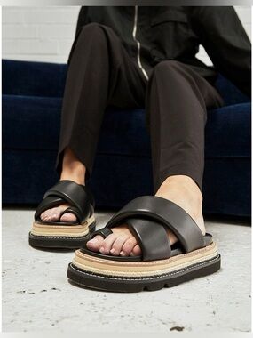 Alias Mae Black Venga Loop Platform Sandals